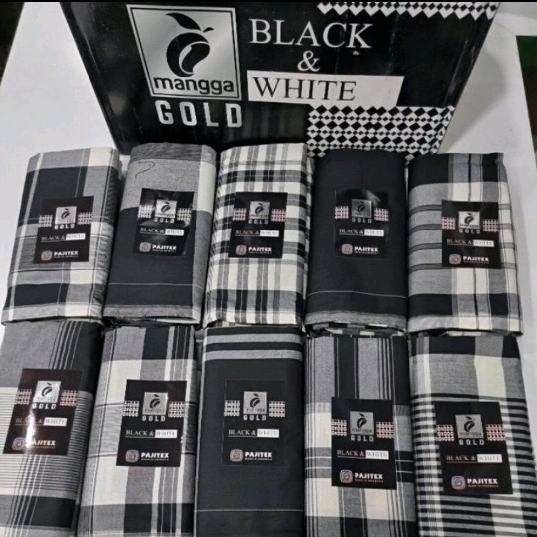 Sarung Pelikat Mangga Gold Black & White(hitam Putih) — Kain Pelikat dari Butik Saifuddin Eksklusif
